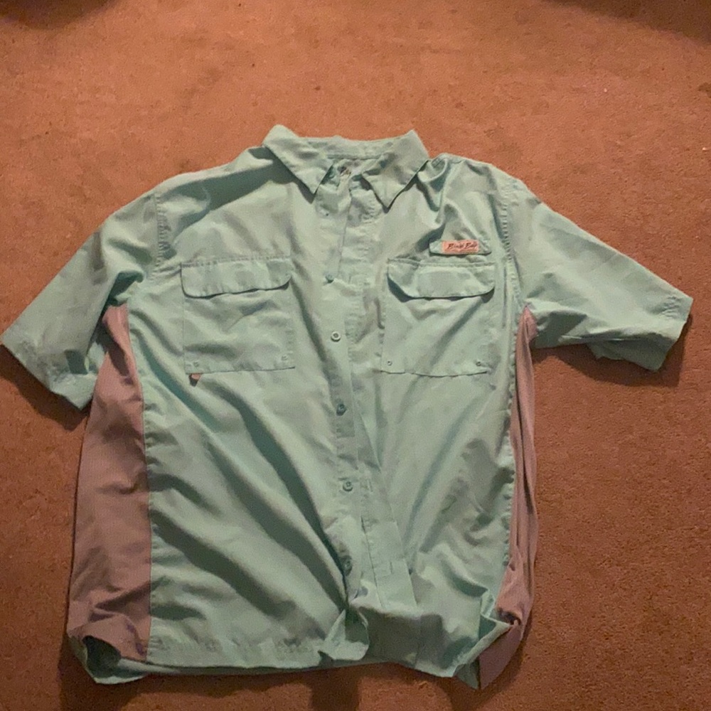 Men’s XL fishing tee